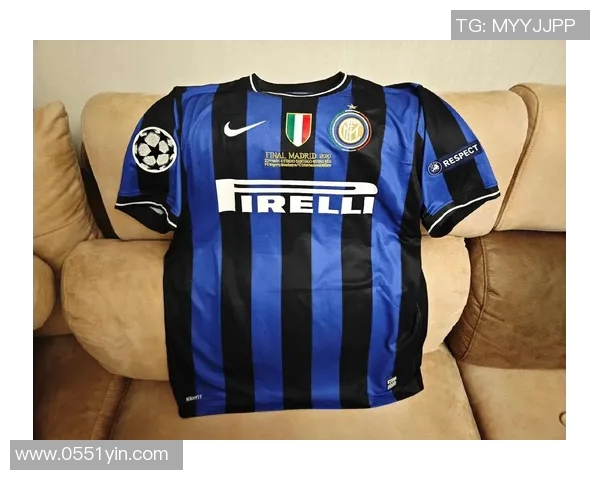 外国足球球星球衣设计风格与文化背景的深度解析